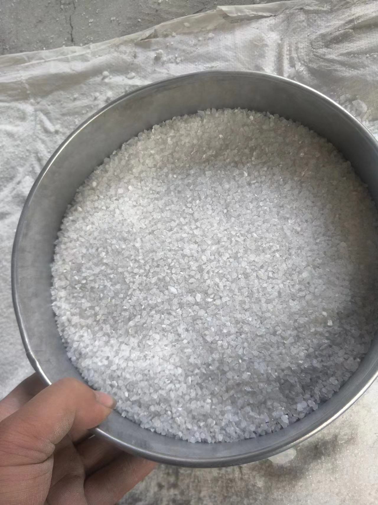 Making purified water with sand charcoal and resin filter tanks water filter system(图1)